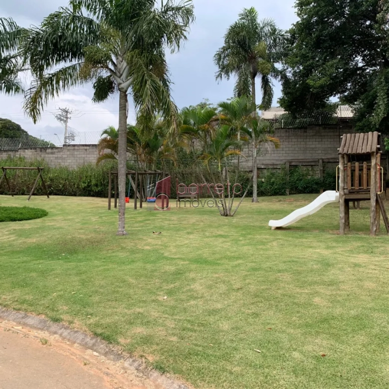 TERRENO À VENDA NO CONDOMÍNIO QUINTAS DO LAGO EM JUNDIAÍ/SP
