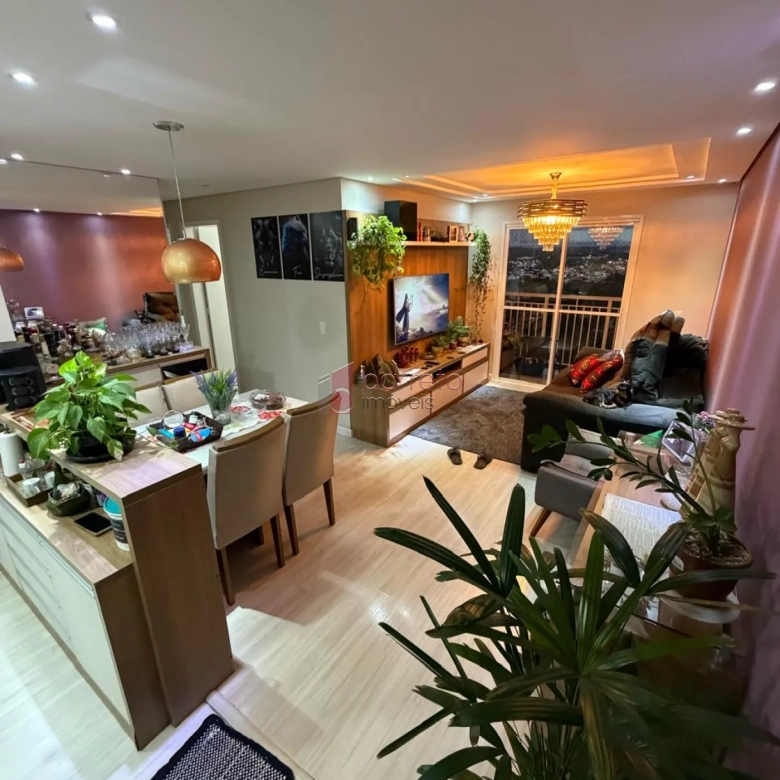 APARTAMENTO MOBILIADO À VENDA NO CONDOMÍNIO MORADA DOS PINHEIROS EM VÁRZEA PAULISTA/SP