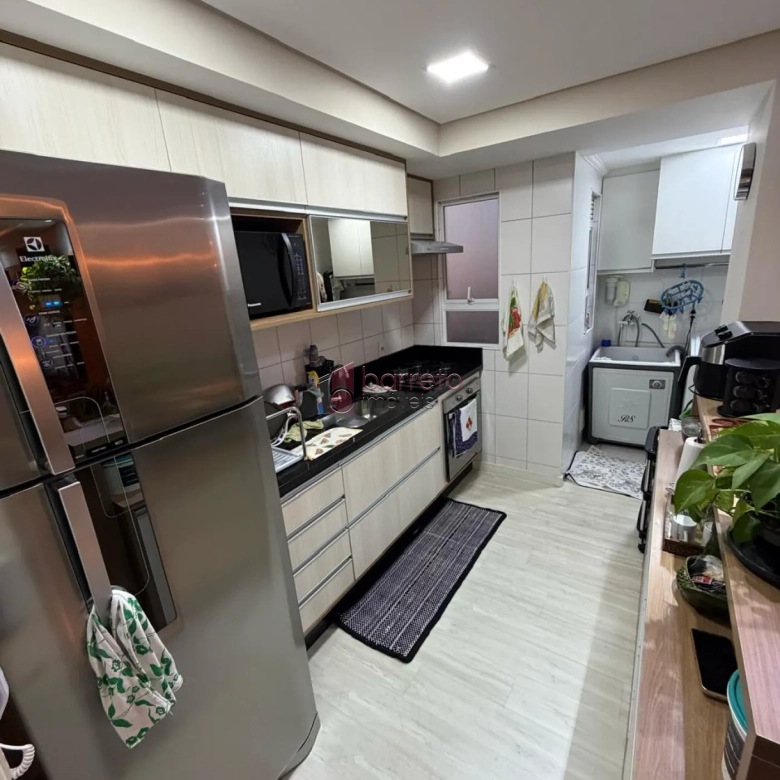 APARTAMENTO MOBILIADO À VENDA NO CONDOMÍNIO MORADA DOS PINHEIROS EM VÁRZEA PAULISTA/SP