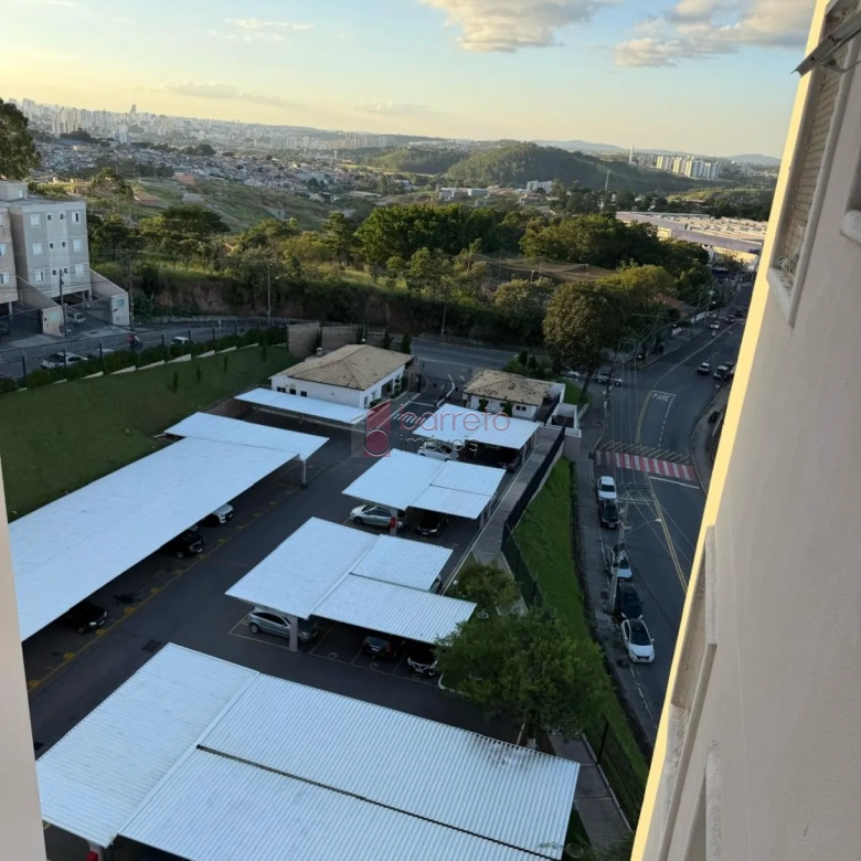 APARTAMENTO MOBILIADO À VENDA NO CONDOMÍNIO MORADA DOS PINHEIROS EM VÁRZEA PAULISTA/SP
