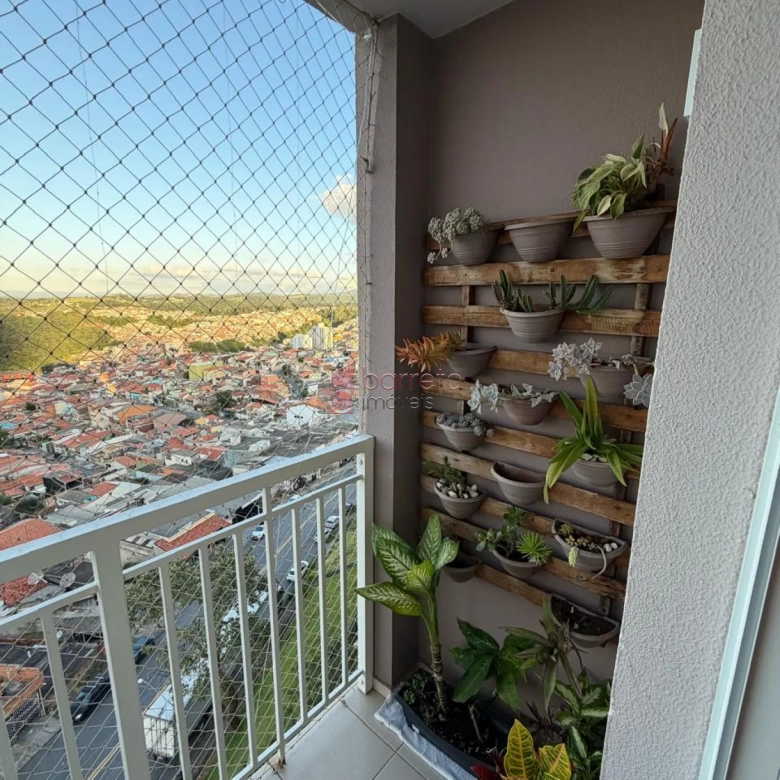 APARTAMENTO MOBILIADO À VENDA NO CONDOMÍNIO MORADA DOS PINHEIROS EM VÁRZEA PAULISTA/SP