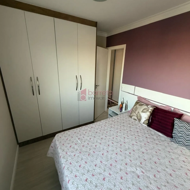 APARTAMENTO MOBILIADO À VENDA NO CONDOMÍNIO MORADA DOS PINHEIROS EM VÁRZEA PAULISTA/SP