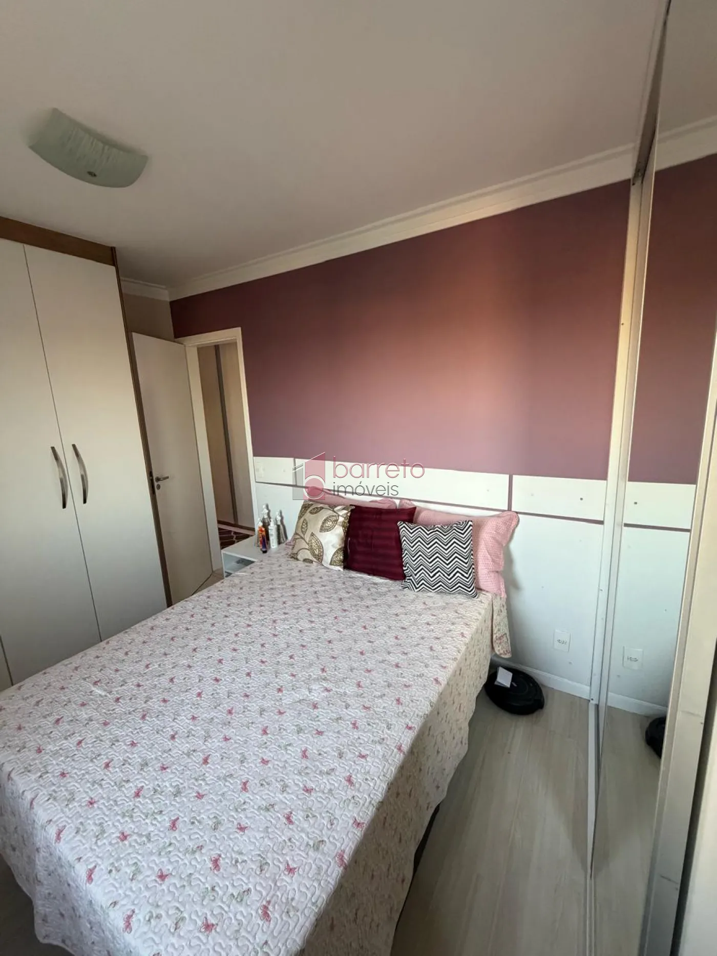 APARTAMENTO MOBILIADO À VENDA NO CONDOMÍNIO MORADA DOS PINHEIROS EM VÁRZEA PAULISTA/SP