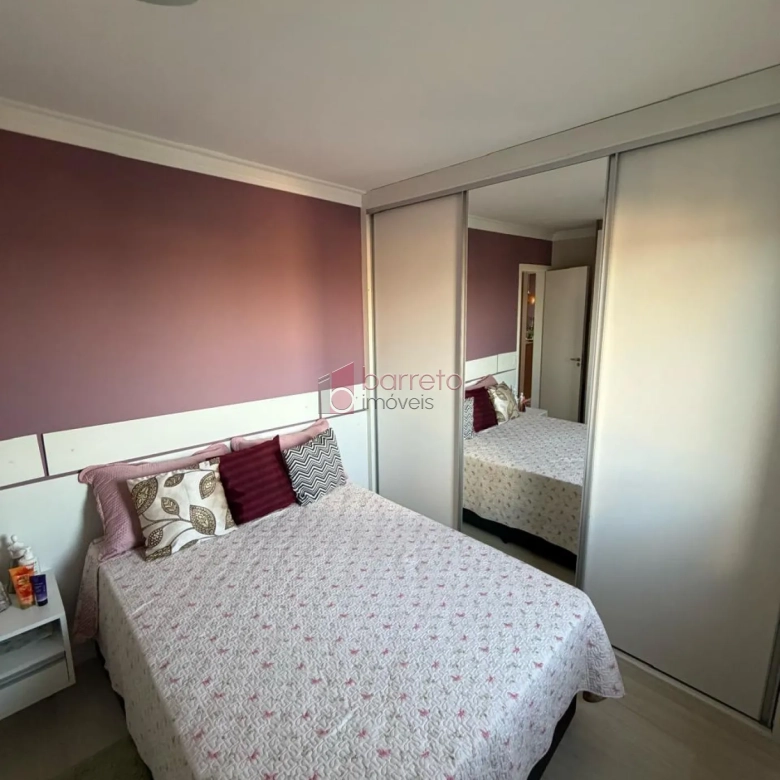 APARTAMENTO MOBILIADO À VENDA NO CONDOMÍNIO MORADA DOS PINHEIROS EM VÁRZEA PAULISTA/SP