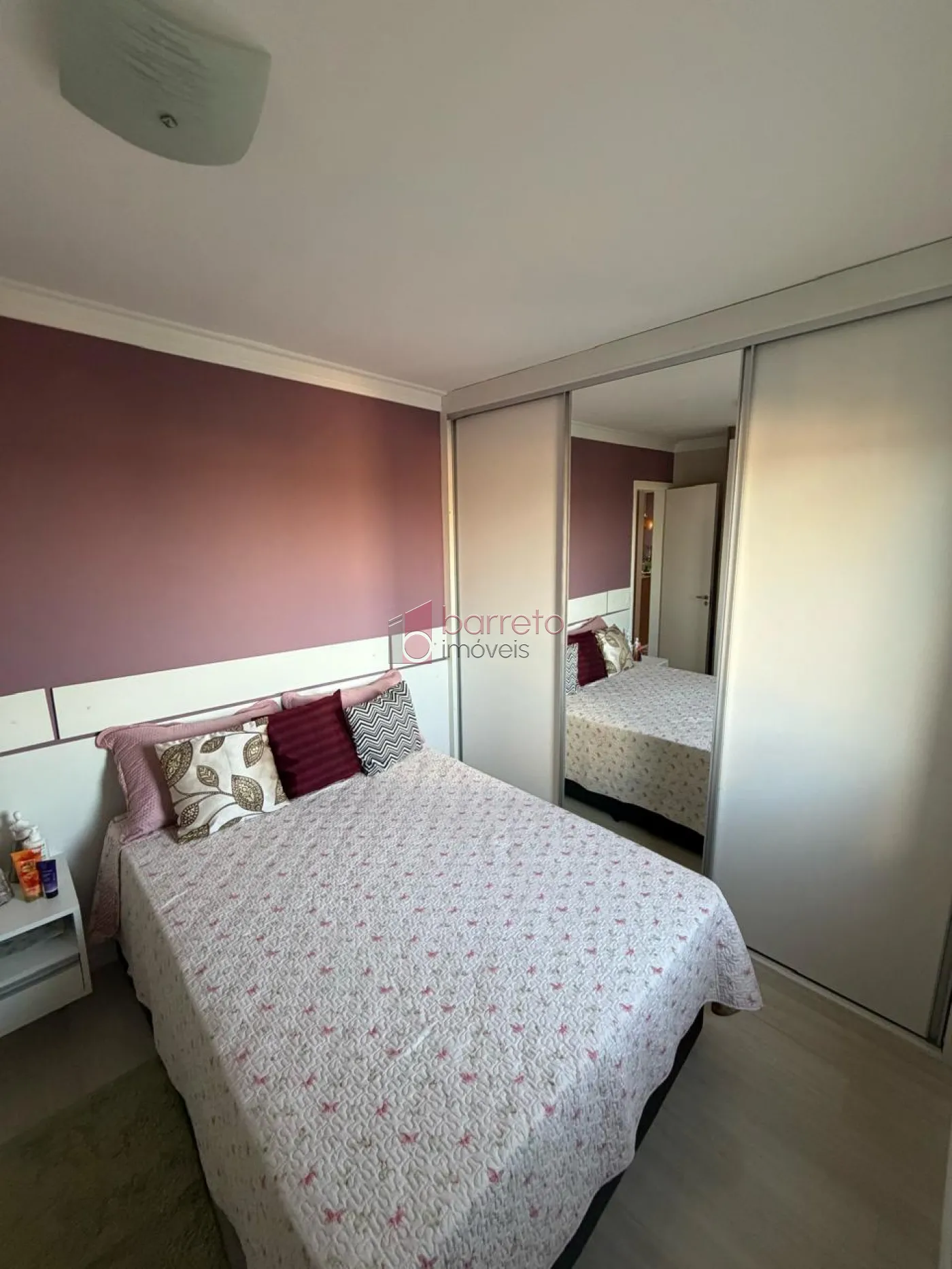 APARTAMENTO MOBILIADO À VENDA NO CONDOMÍNIO MORADA DOS PINHEIROS EM VÁRZEA PAULISTA/SP