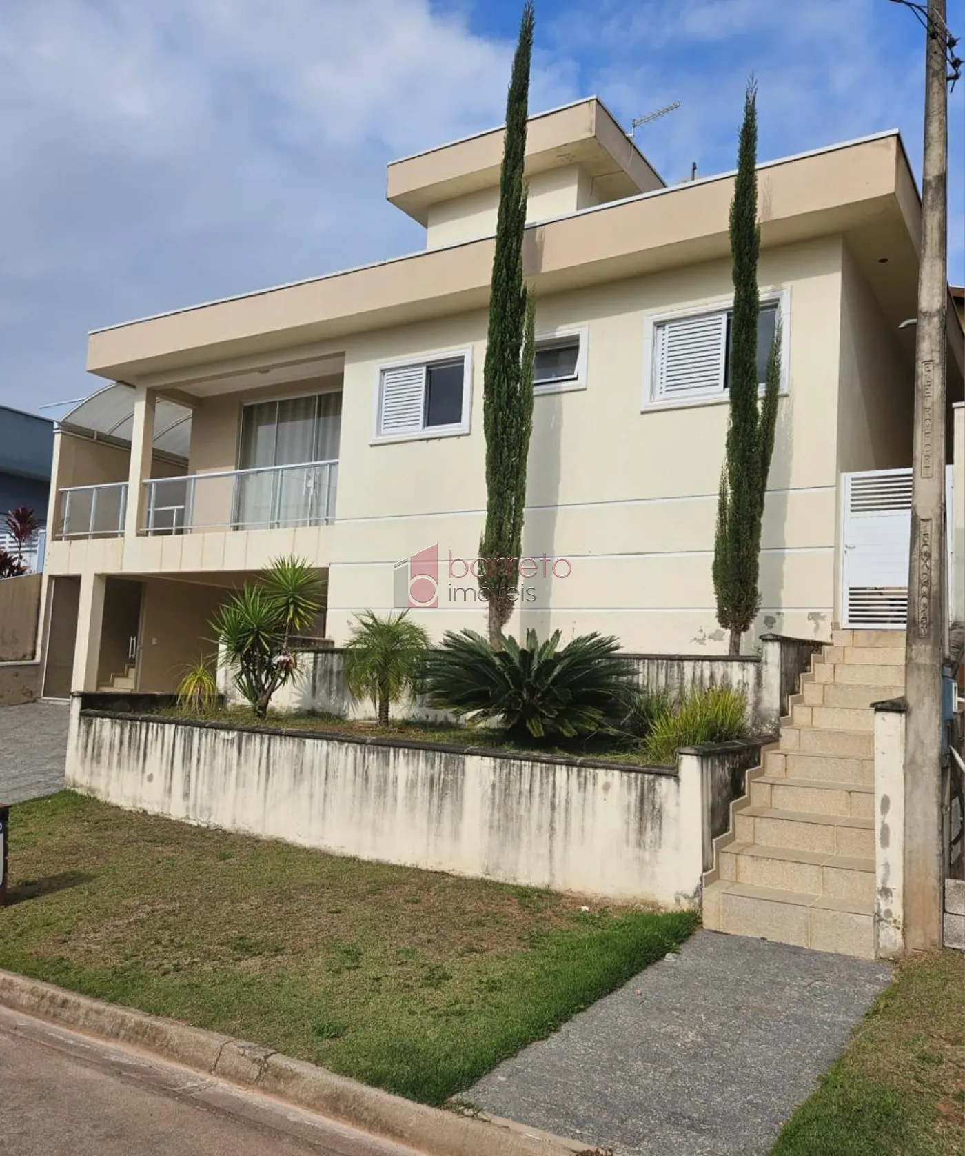 CASA À VENDA NO CONDOMÍNIO LAGUNA EM VÁRZEA PAULISTA/SP