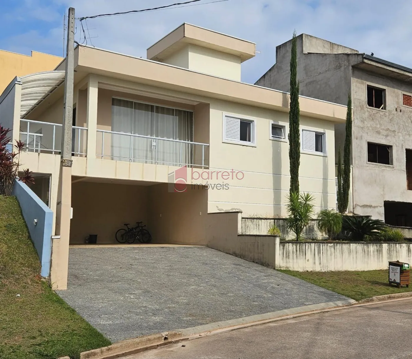 CASA À VENDA NO CONDOMÍNIO LAGUNA EM VÁRZEA PAULISTA/SP