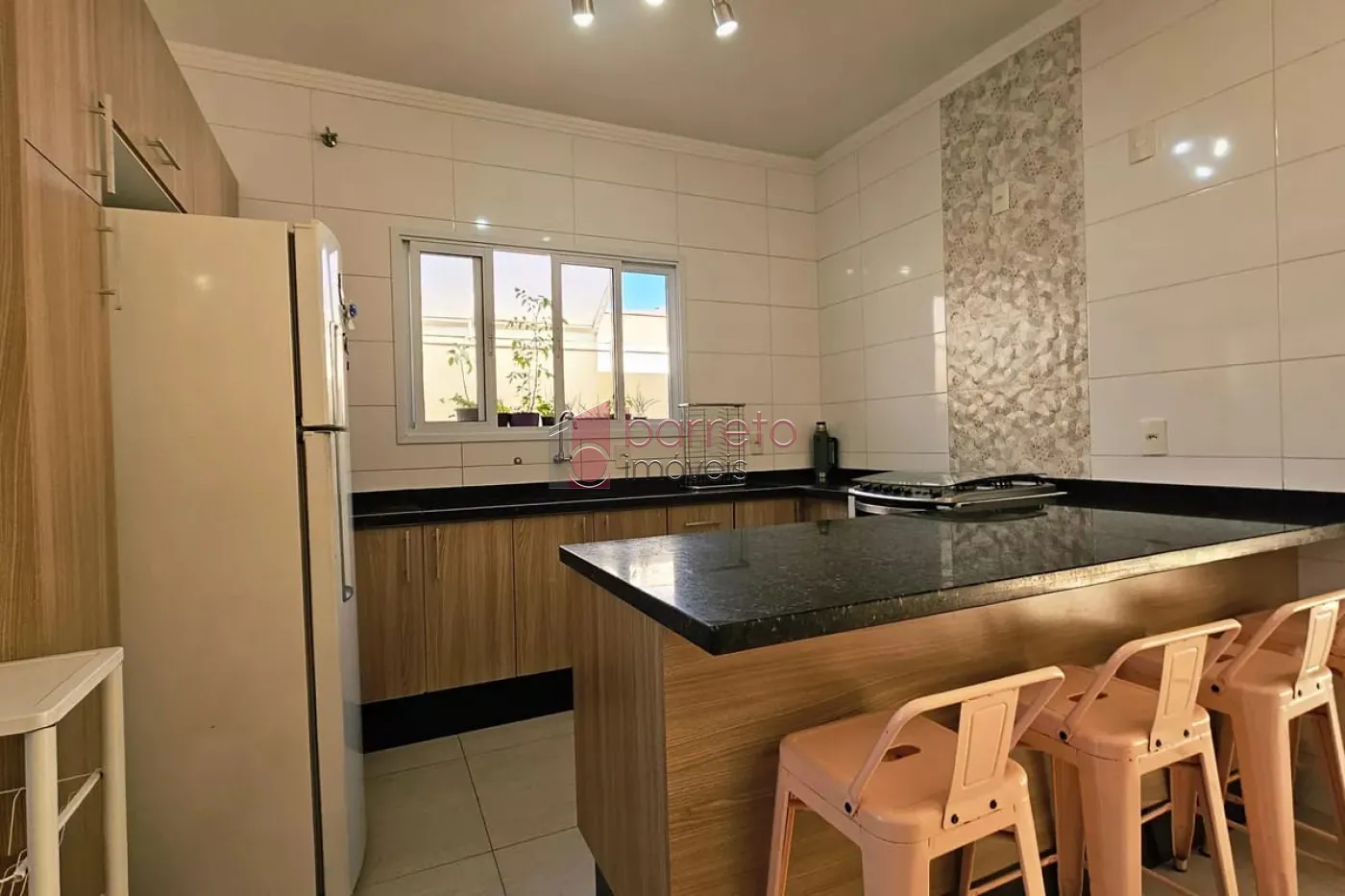 CASA À VENDA NO CONDOMÍNIO LAGUNA EM VÁRZEA PAULISTA/SP