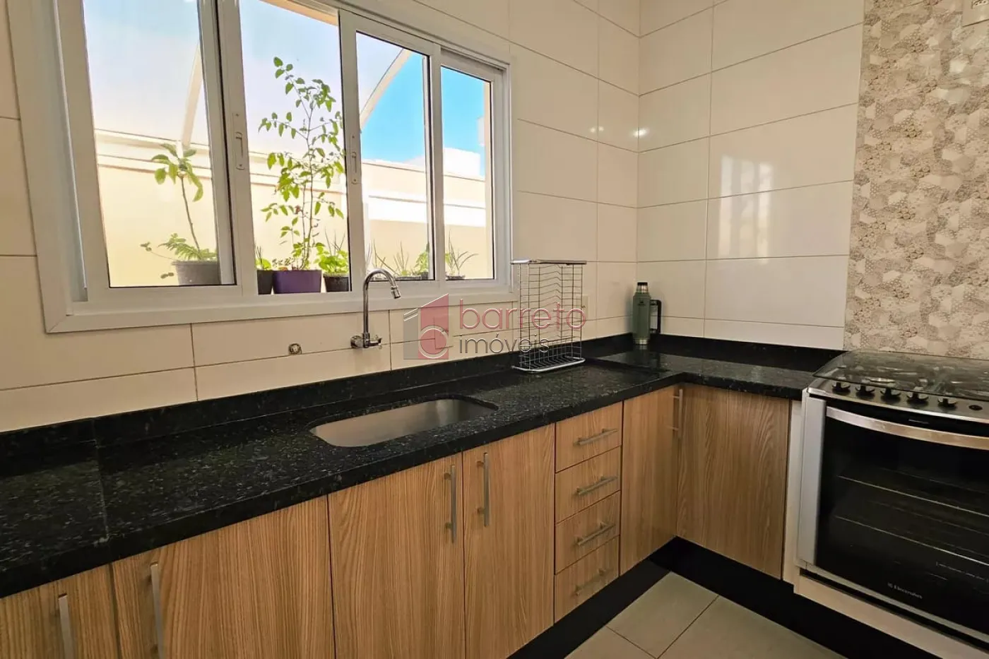 CASA À VENDA NO CONDOMÍNIO LAGUNA EM VÁRZEA PAULISTA/SP