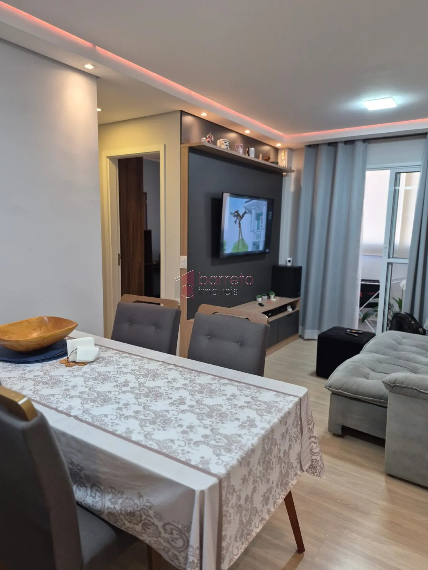 APARTAMENTO À VENDA NO CONDOMÍNIO LIFE NO BAIRRO ENGORDADOURO EM JUNDIAÍ/SP