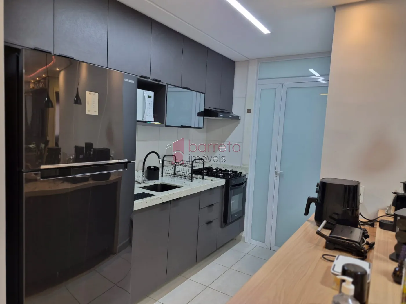 APARTAMENTO À VENDA NO CONDOMÍNIO LIFE NO BAIRRO ENGORDADOURO EM JUNDIAÍ/SP