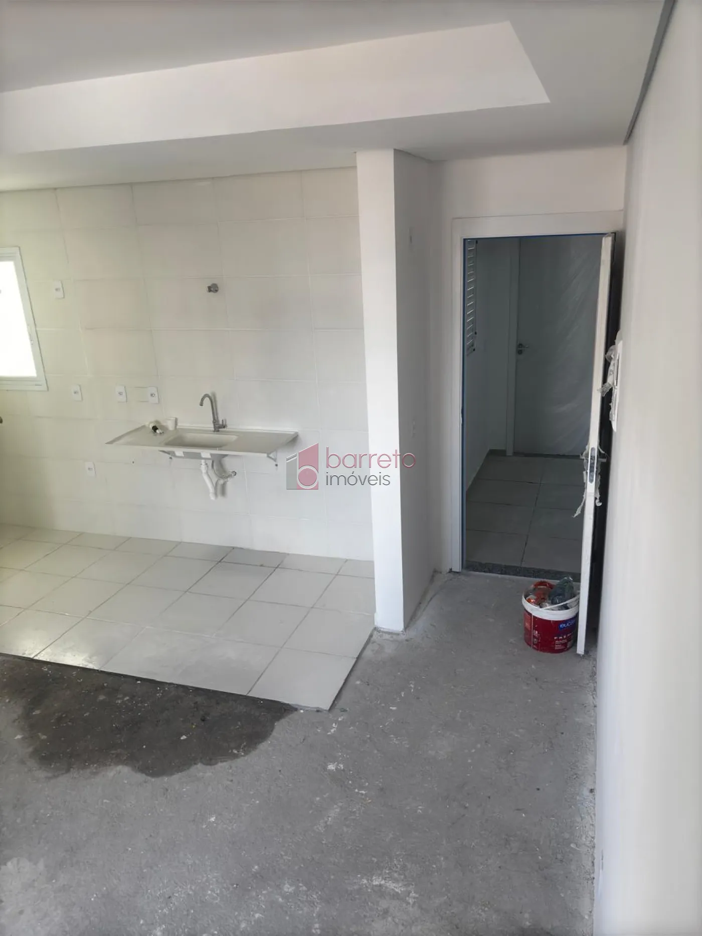 APARTAMENTO À VENDA NO CONDOMÍNIO RESERVA DO BOSQUE EM VÁRZEA PAULISTA/SP