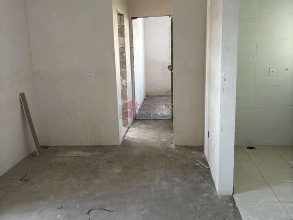 APARTAMENTO À VENDA NO CONDOMÍNIO RESERVA DO BOSQUE EM VÁRZEA PAULISTA/SP