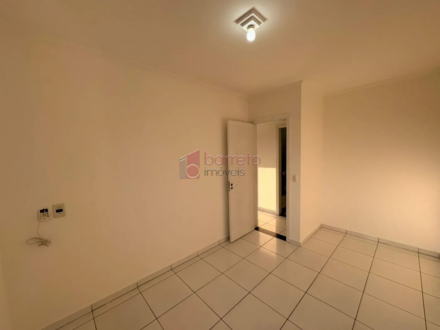 APARTAMENTO PARA LOCAÇÃO NO CONDOMÍNIO PORTAL DAS PALMEIRAS – JUNDIAÍ/SP