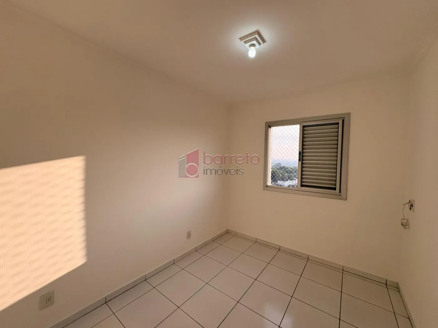 APARTAMENTO PARA LOCAÇÃO NO CONDOMÍNIO PORTAL DAS PALMEIRAS – JUNDIAÍ/SP