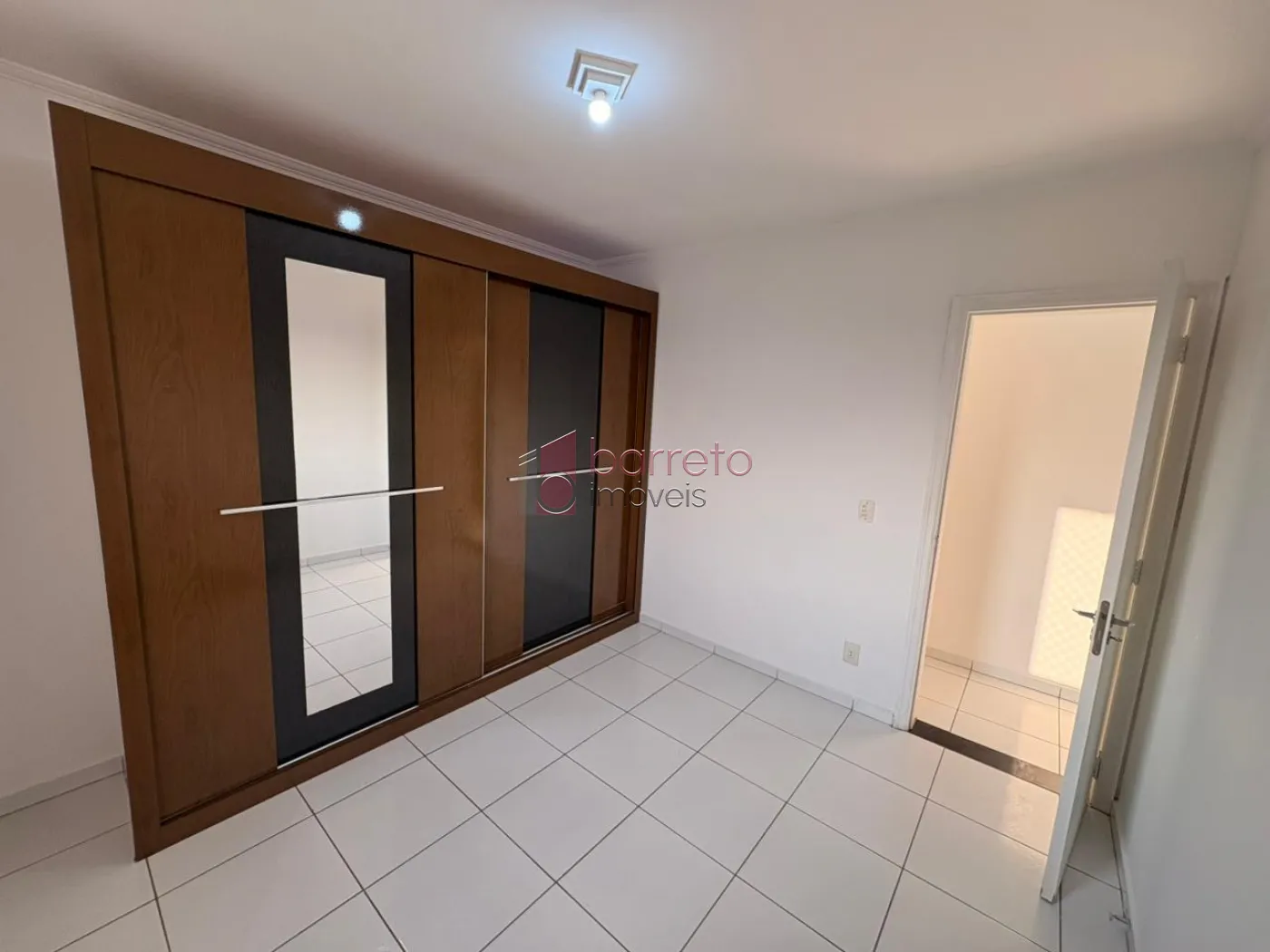 APARTAMENTO PARA LOCAÇÃO NO CONDOMÍNIO PORTAL DAS PALMEIRAS – JUNDIAÍ/SP