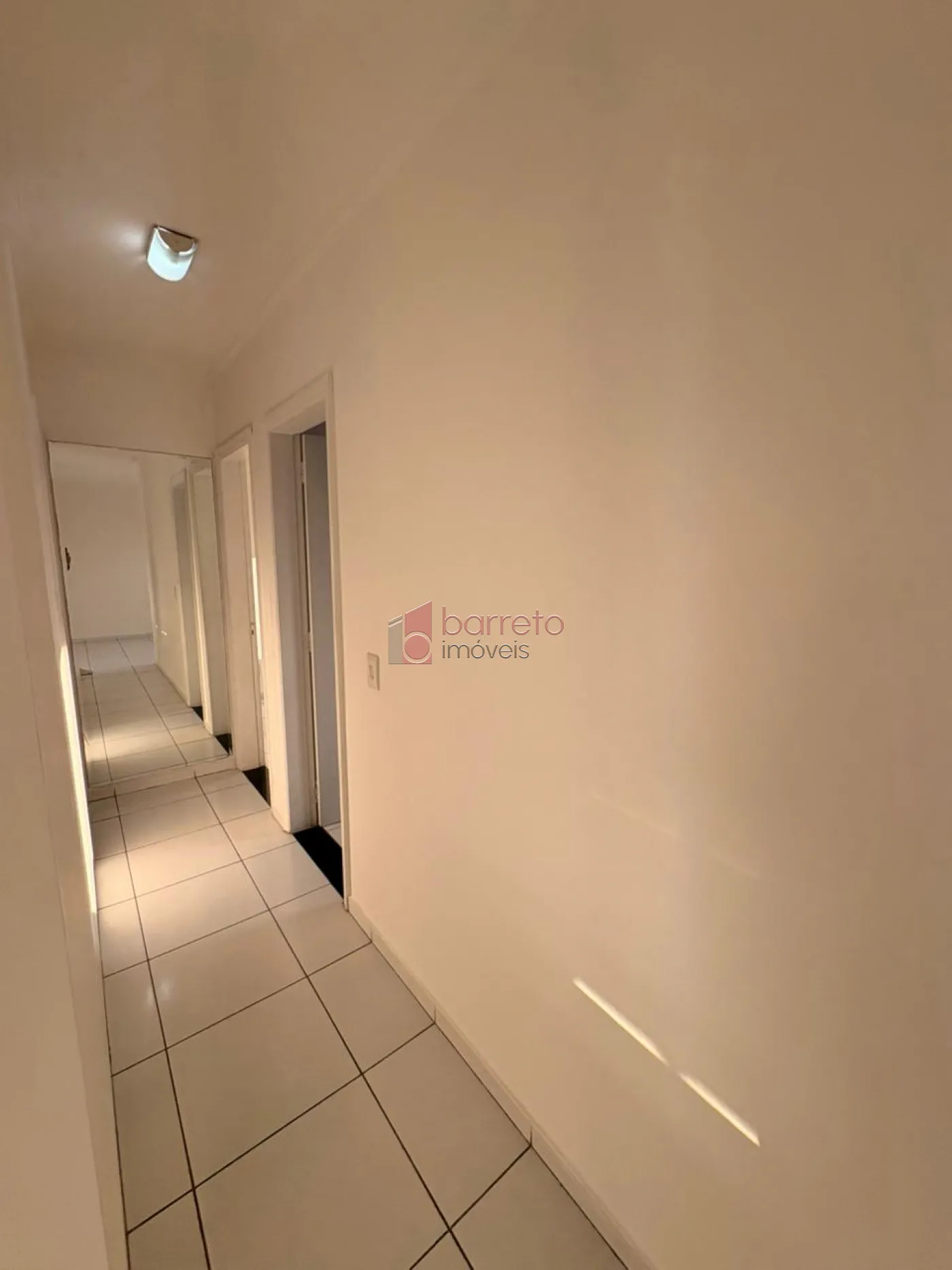 APARTAMENTO PARA LOCAÇÃO NO CONDOMÍNIO PORTAL DAS PALMEIRAS – JUNDIAÍ/SP