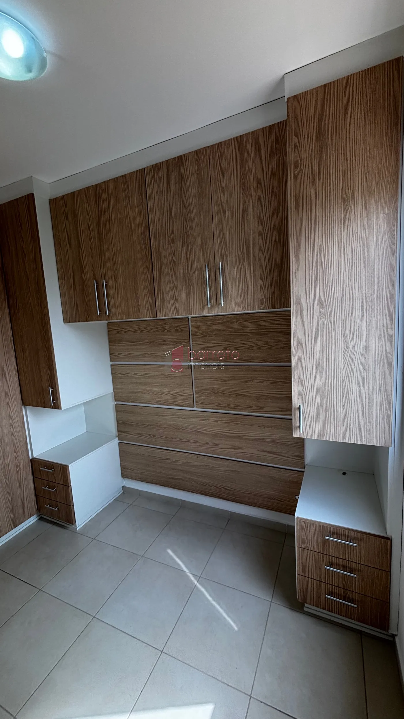 APARTAMENTO PARA LOCAÇÃO NO CONDOMÍNIO VISTA CENTRALE NO JARDIM SAMAMBAIA – JUNDIAÍ/SP