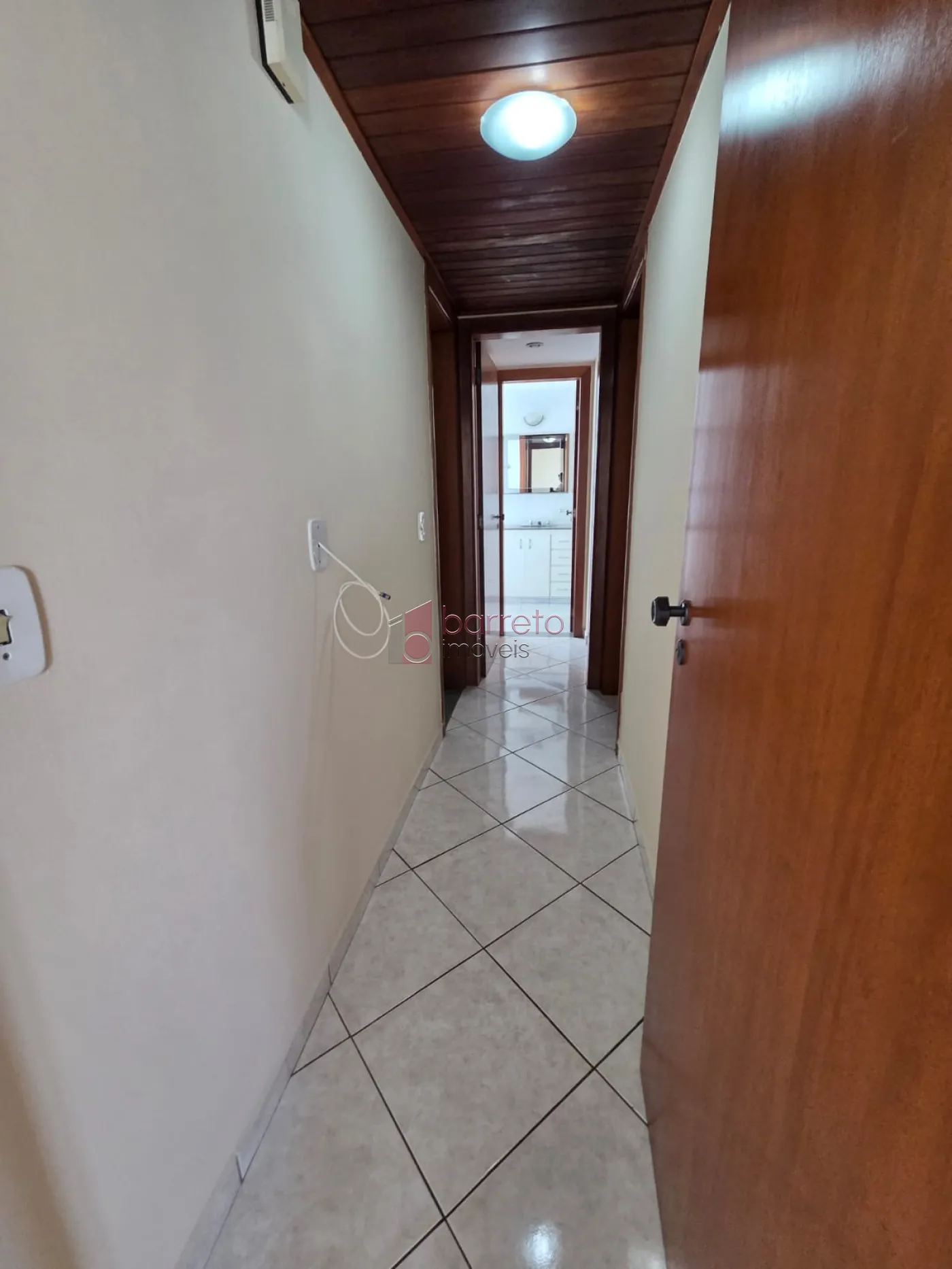 APARTAMENTO PARA LOCAÇÃO NO EDIFÍCIO ITAPUÃ NO CENTRO – JUNDIAÍ/SP