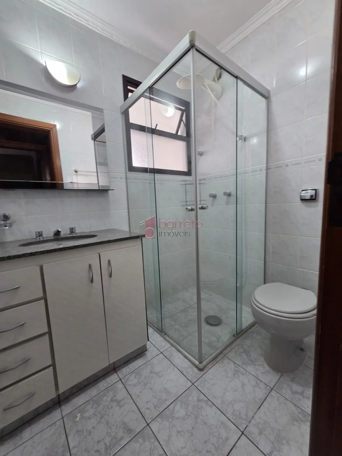APARTAMENTO PARA LOCAÇÃO NO EDIFÍCIO ITAPUÃ NO CENTRO – JUNDIAÍ/SP