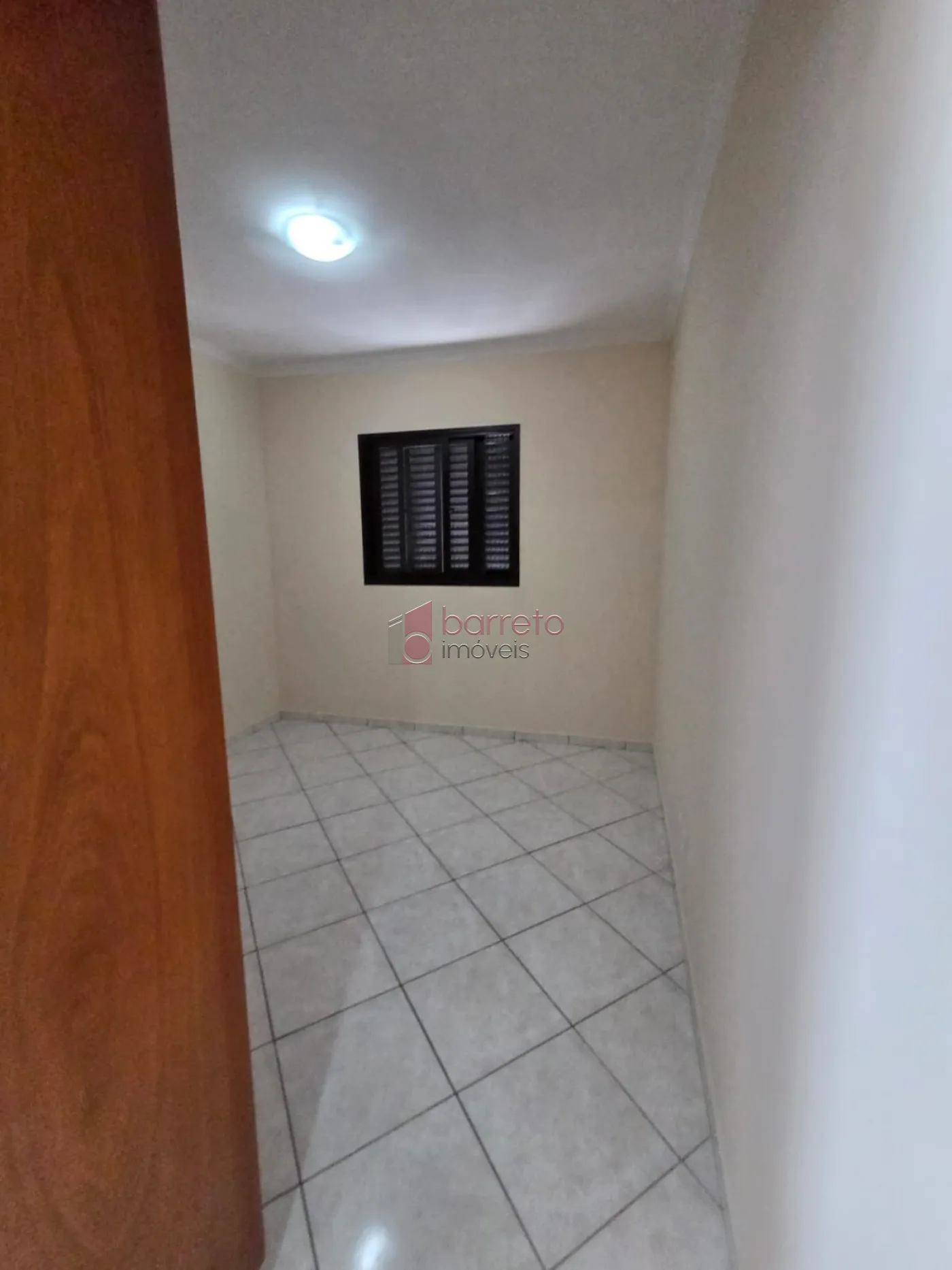 APARTAMENTO PARA LOCAÇÃO NO EDIFÍCIO ITAPUÃ NO CENTRO – JUNDIAÍ/SP