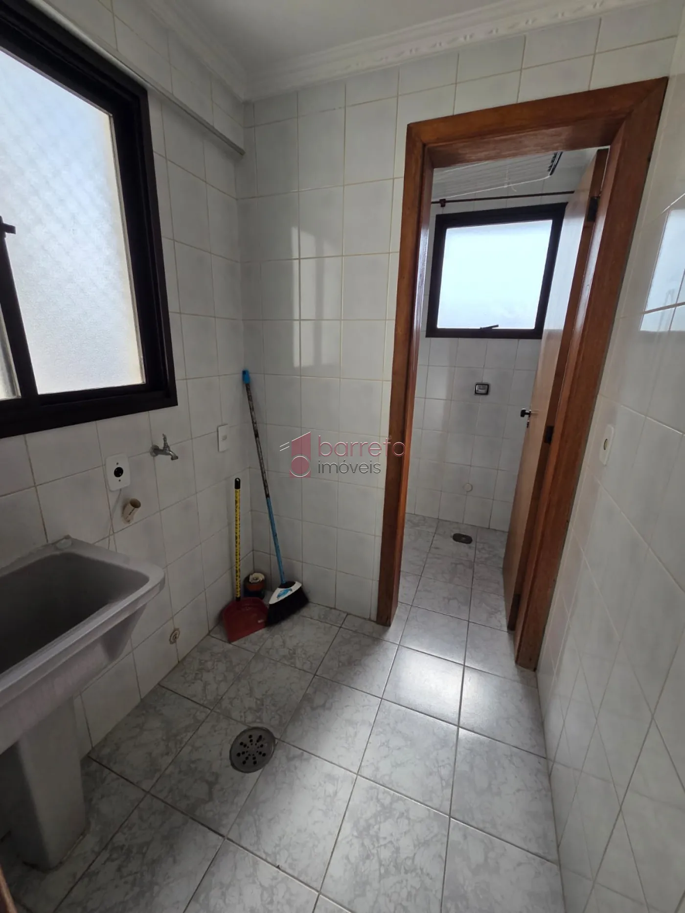 APARTAMENTO PARA LOCAÇÃO NO EDIFÍCIO ITAPUÃ NO CENTRO – JUNDIAÍ/SP