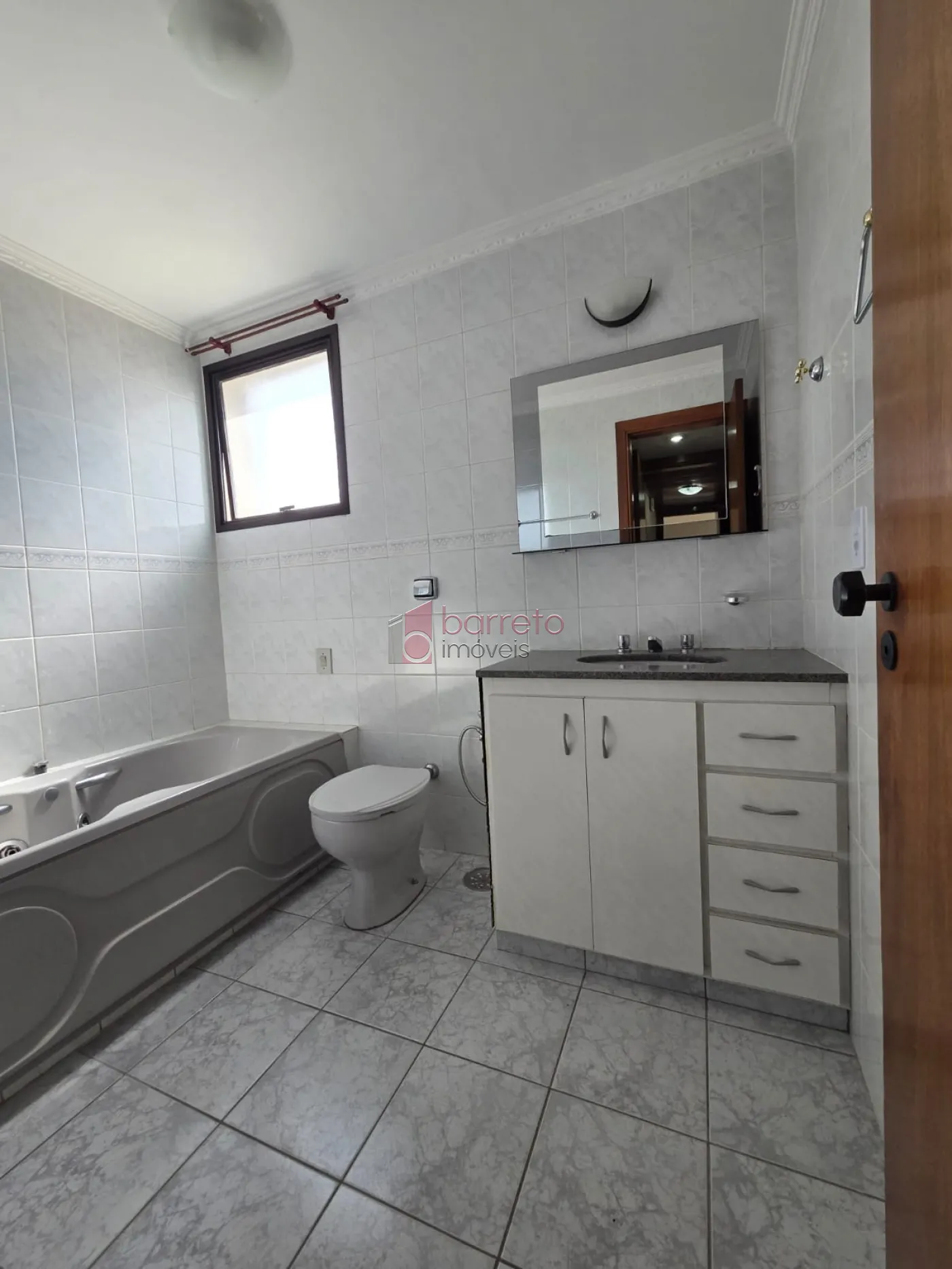 APARTAMENTO PARA LOCAÇÃO NO EDIFÍCIO ITAPUÃ NO CENTRO – JUNDIAÍ/SP