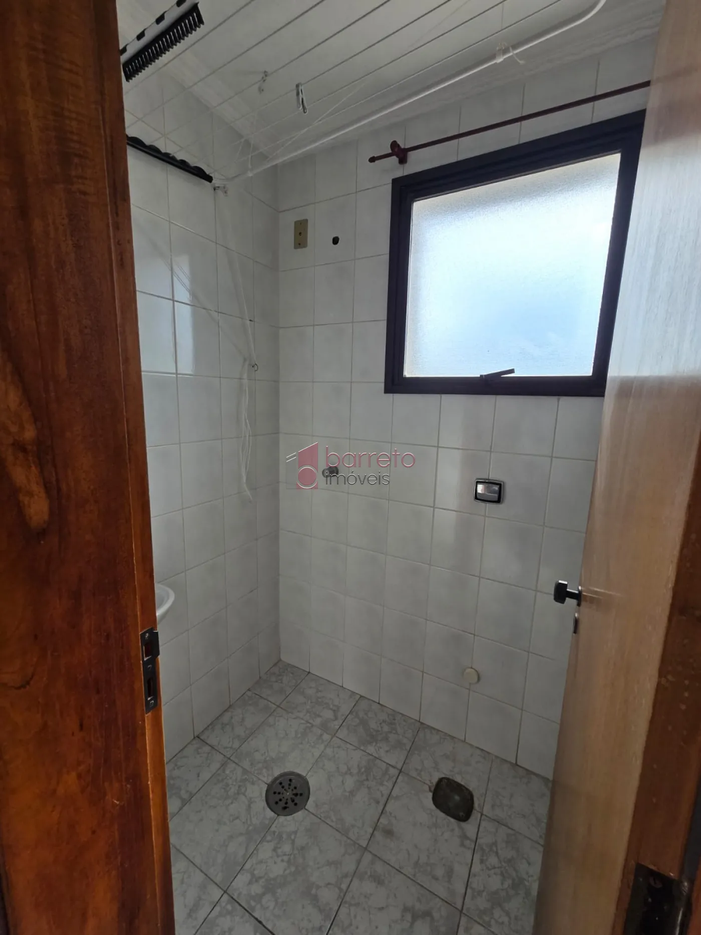 APARTAMENTO PARA LOCAÇÃO NO EDIFÍCIO ITAPUÃ NO CENTRO – JUNDIAÍ/SP