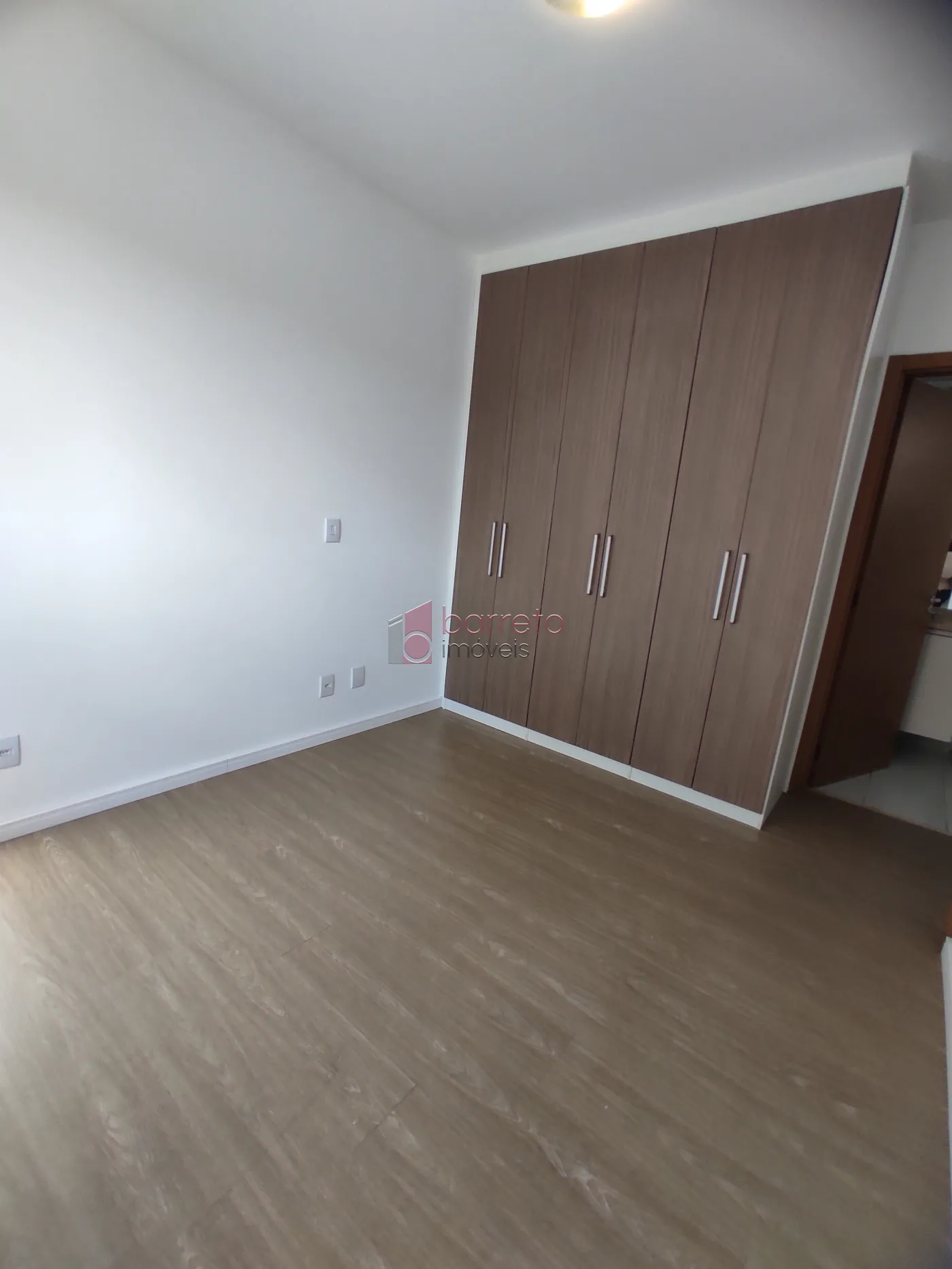 APARTAMENTO PARA VENDA E LOCAÇÃO NO CONDOMÍNIO MYRIAD – JUNDIAÍ/SP