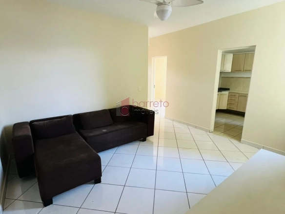 APARTAMENTO SEMI MOBILIADO PARA LOCAÇÃO E VENDA NO CONDOMÍNIO CHÁCARA DAS FLORES II – JUNDIAÍ/SP