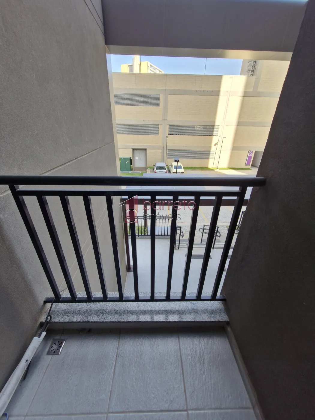 APARTAMENTO SEMI MOBILIADO PARA LOCAÇÃO NO CONDOMÍNIO MAXX SANTA ANGELA – JUNDIAÍ/SP