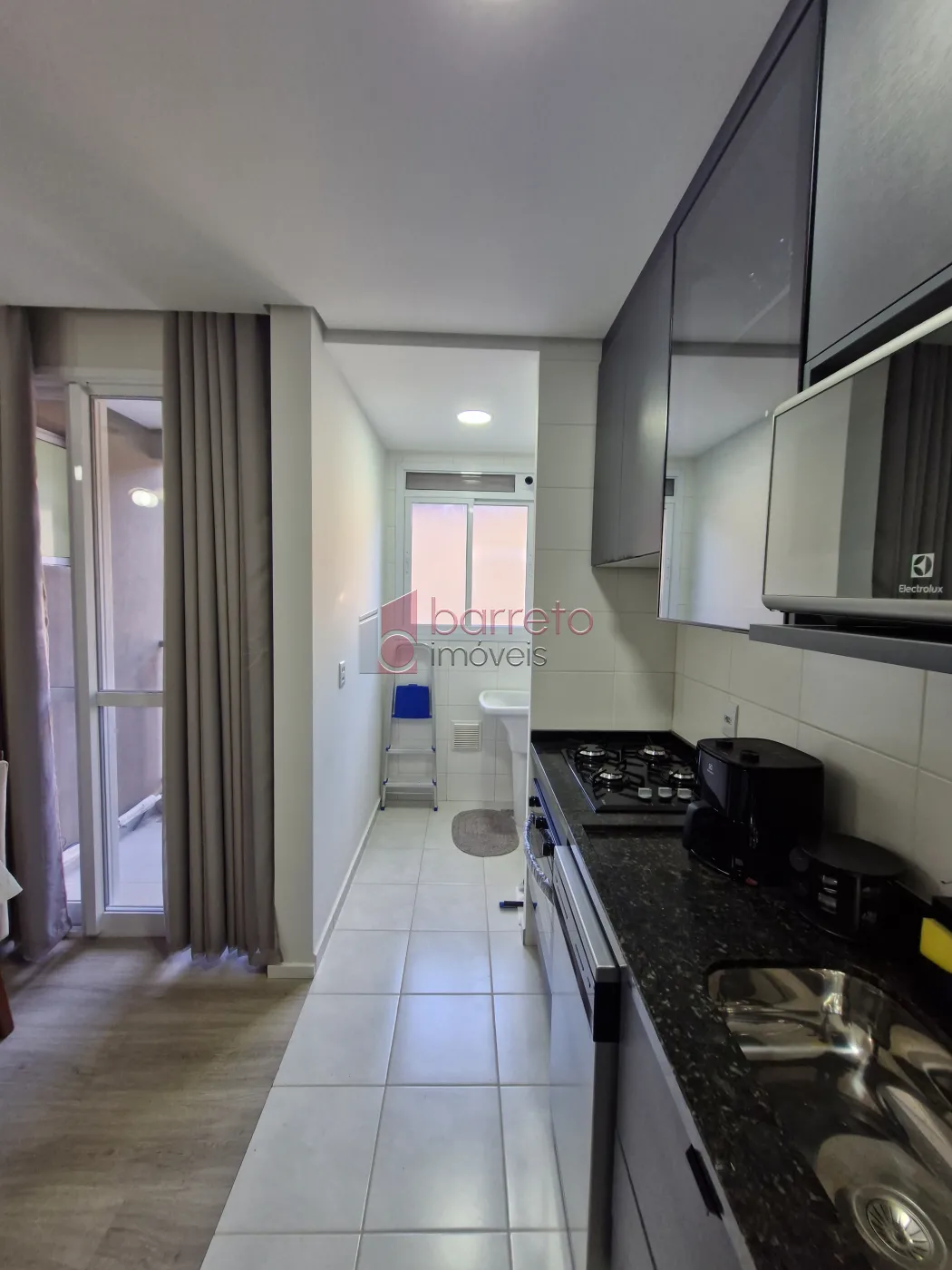 APARTAMENTO SEMI MOBILIADO PARA LOCAÇÃO NO CONDOMÍNIO MAXX SANTA ANGELA – JUNDIAÍ/SP