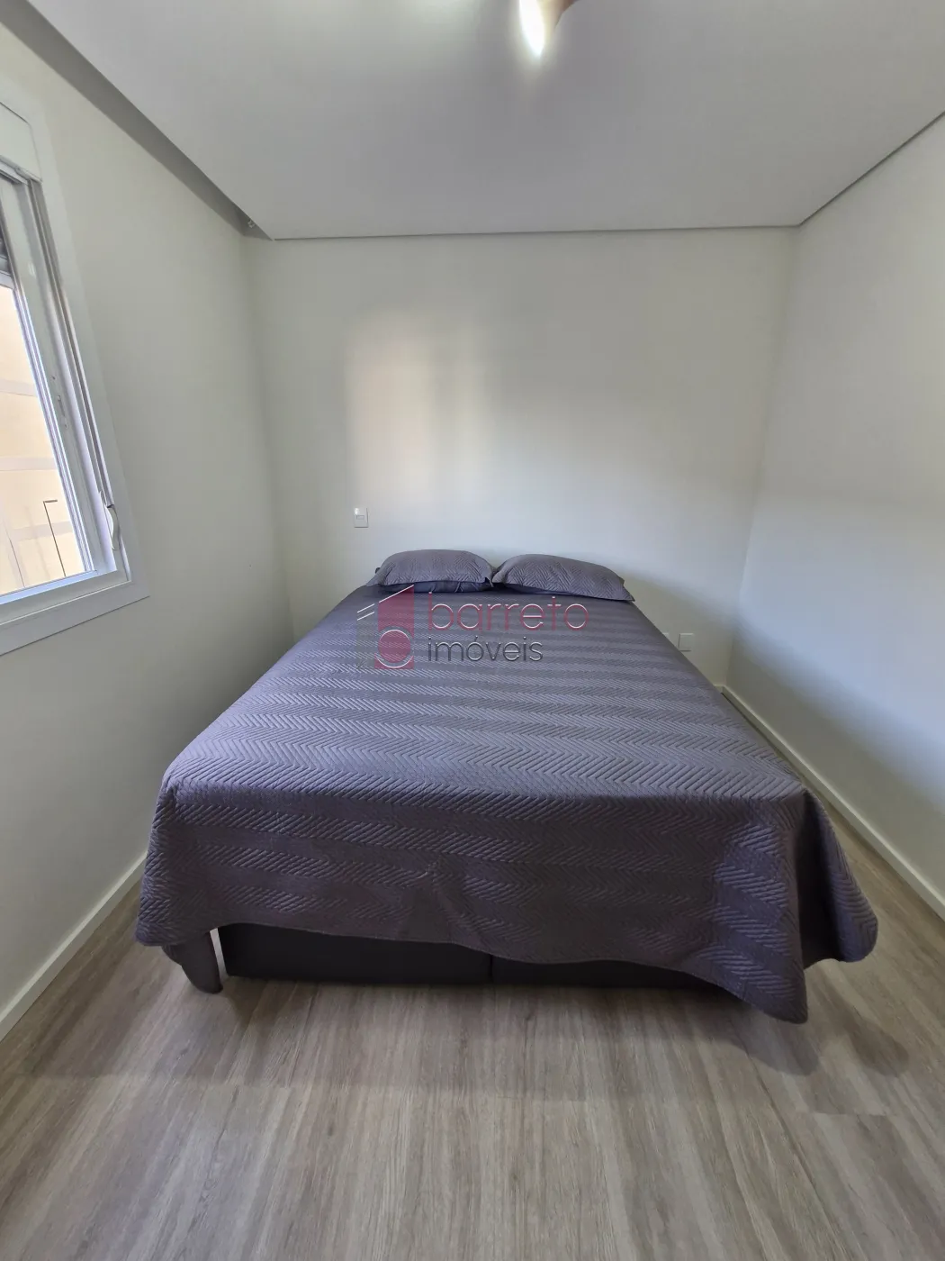 APARTAMENTO SEMI MOBILIADO PARA LOCAÇÃO NO CONDOMÍNIO MAXX SANTA ANGELA – JUNDIAÍ/SP