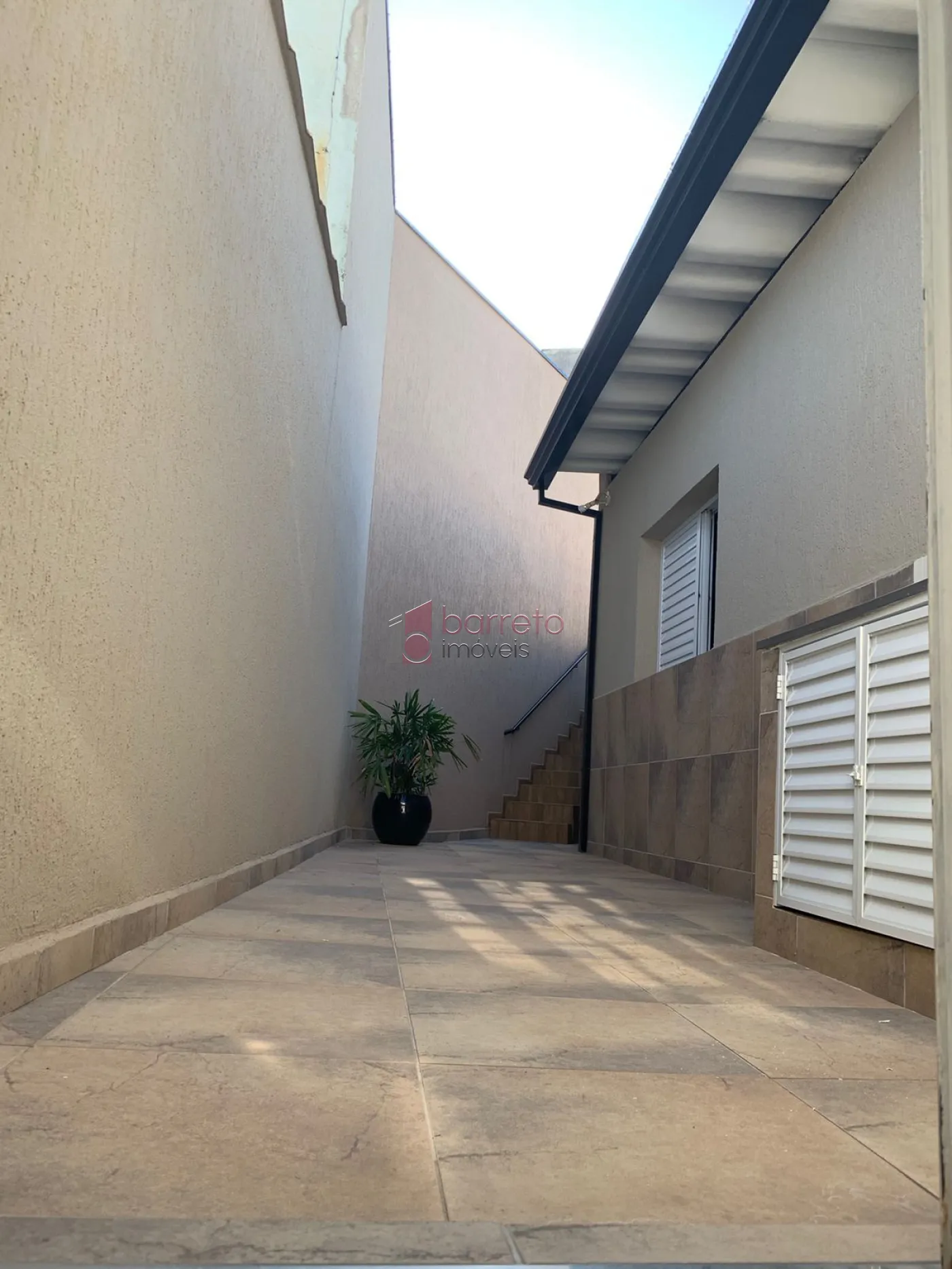 CASA À VENDA NO JARDIM TARUMÃ, JUDIAÍ/SP