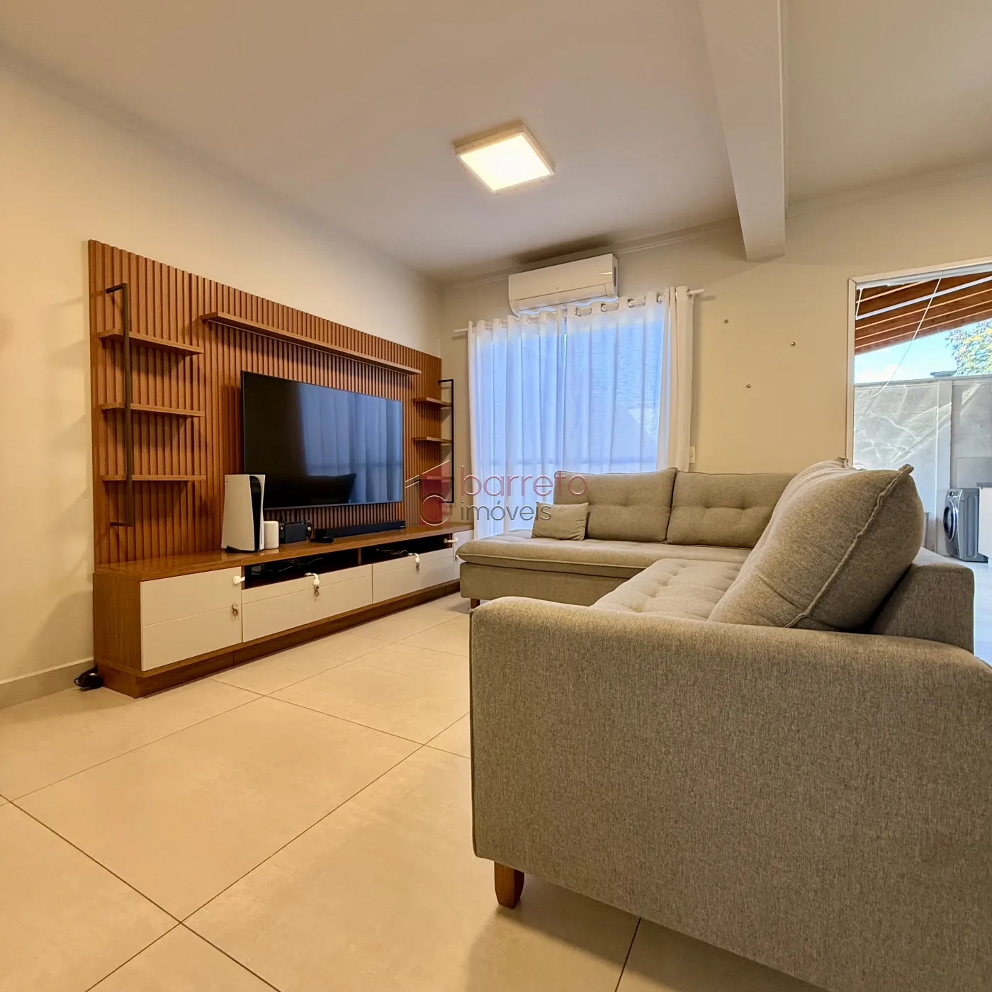 CASA COM 03 DORMITÓRIOS À VENDA NO CONDOMÍNIO VINTAGE CLUB – ENGORDADOURO – JUNDIAÍ/SP
