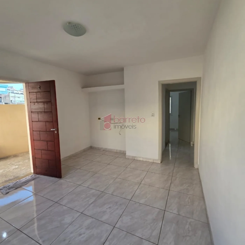 CASA COM ENTRADA INDEPENDENTE PARA LOCAÇÃO NA PONTE SÃO JOÃO – JUNDIAÍ/SP