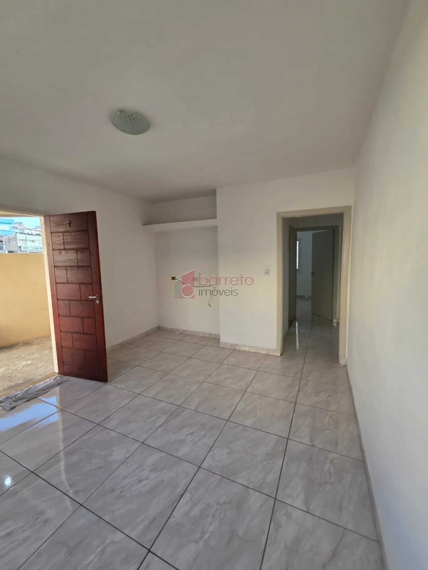 CASA COM ENTRADA INDEPENDENTE PARA LOCAÇÃO NA PONTE SÃO JOÃO – JUNDIAÍ/SP