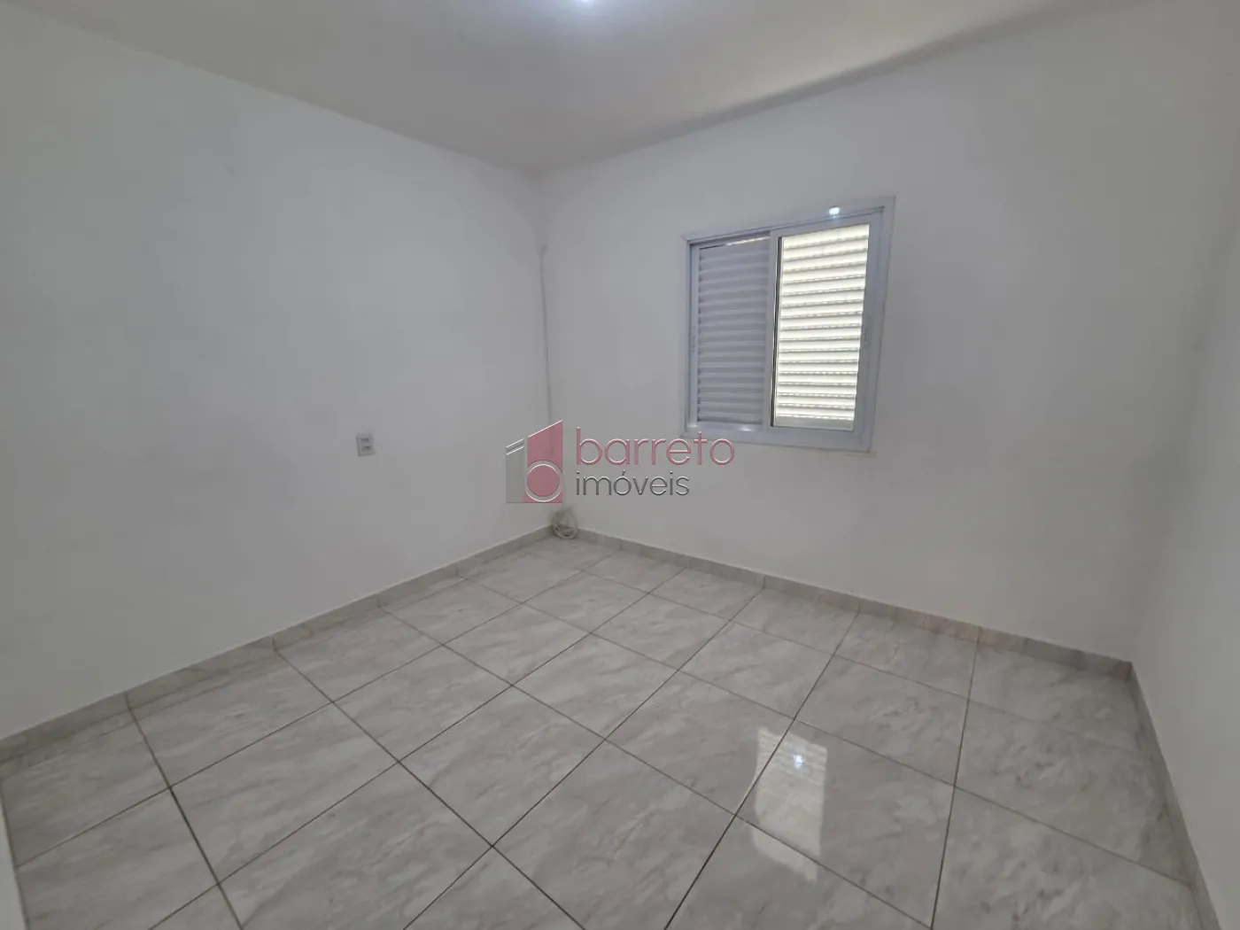 CASA COM ENTRADA INDEPENDENTE PARA LOCAÇÃO NA PONTE SÃO JOÃO – JUNDIAÍ/SP