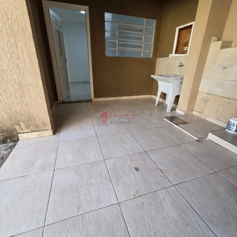 CASA COM ENTRADA INDEPENDENTE PARA LOCAÇÃO NA PONTE SÃO JOÃO – JUNDIAÍ/SP