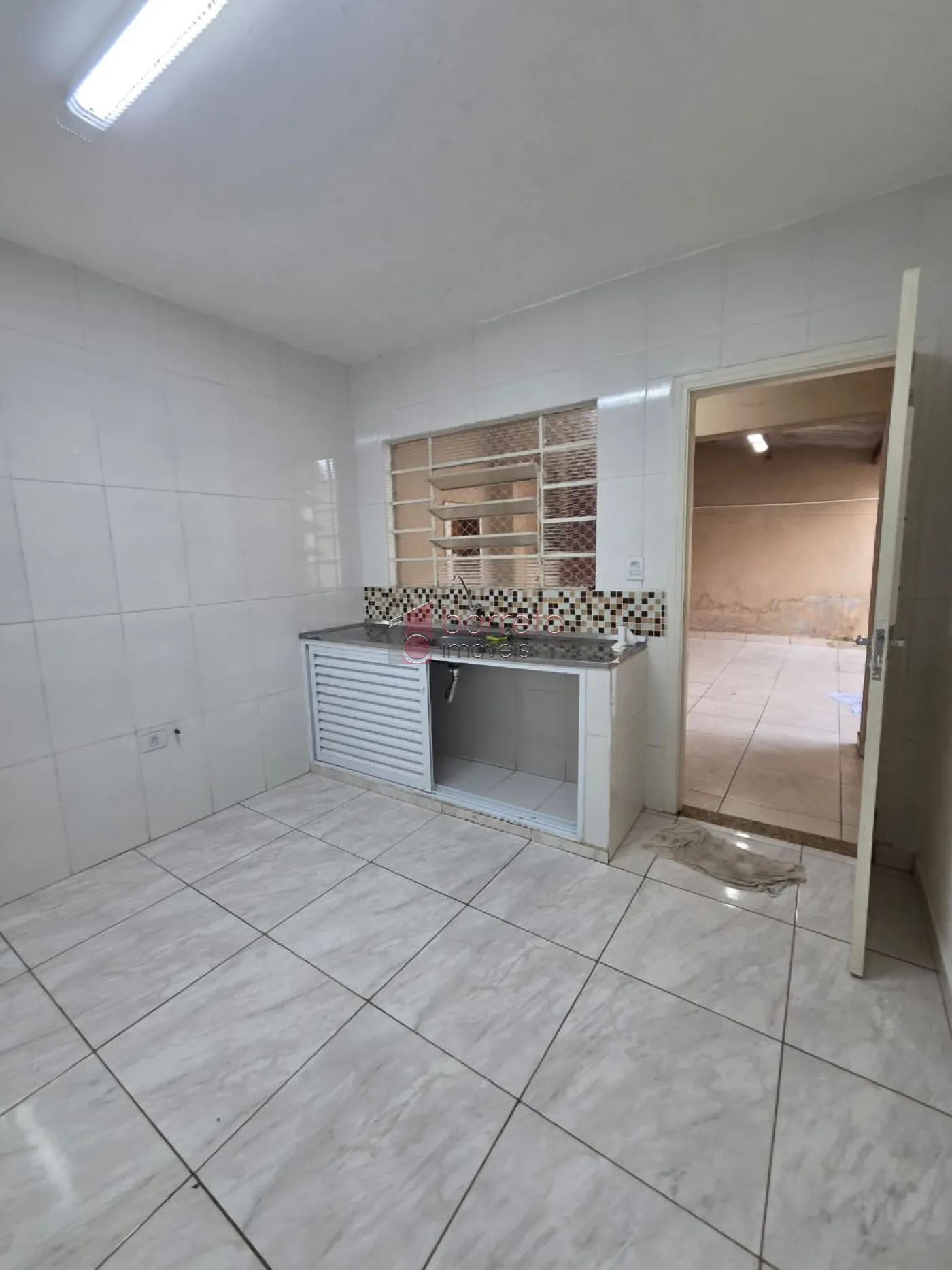 CASA COM ENTRADA INDEPENDENTE PARA LOCAÇÃO NA PONTE SÃO JOÃO – JUNDIAÍ/SP