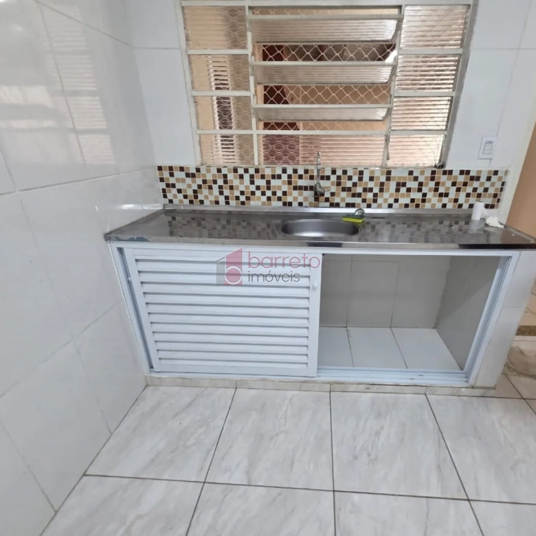 CASA COM ENTRADA INDEPENDENTE PARA LOCAÇÃO NA PONTE SÃO JOÃO – JUNDIAÍ/SP