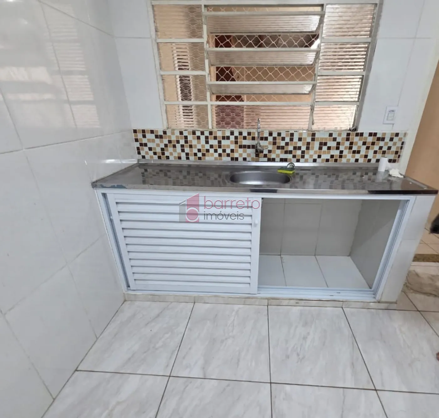 CASA COM ENTRADA INDEPENDENTE PARA LOCAÇÃO NA PONTE SÃO JOÃO – JUNDIAÍ/SP