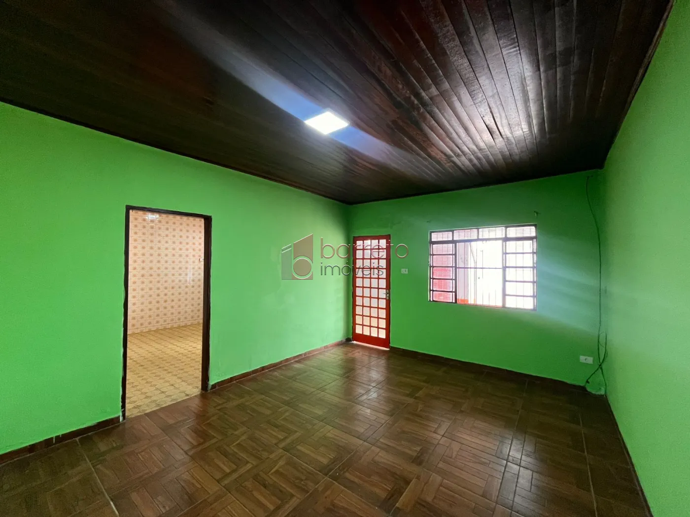 CASA COM SALÃO À VENDA NO JARDIM MARTINS EM JUNDIAÍ/SP