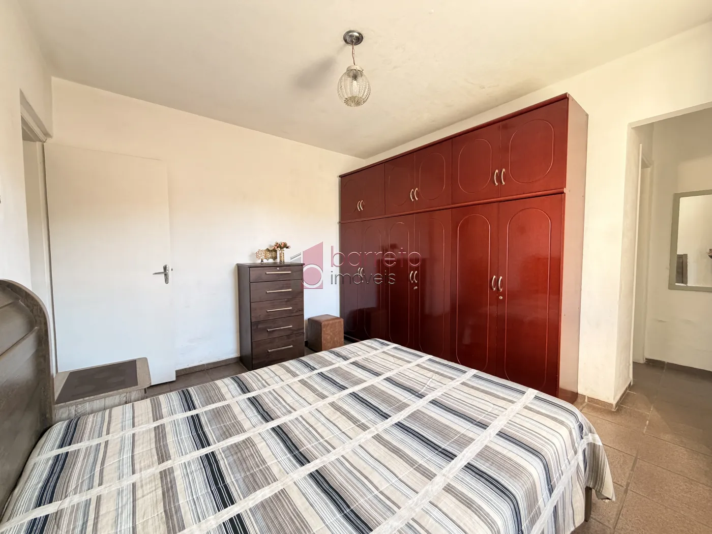 CASA TÉRREA À VENDA – 03 QUARTOS – JARDIM DANÚBIO – JUNDIAÍ/SP