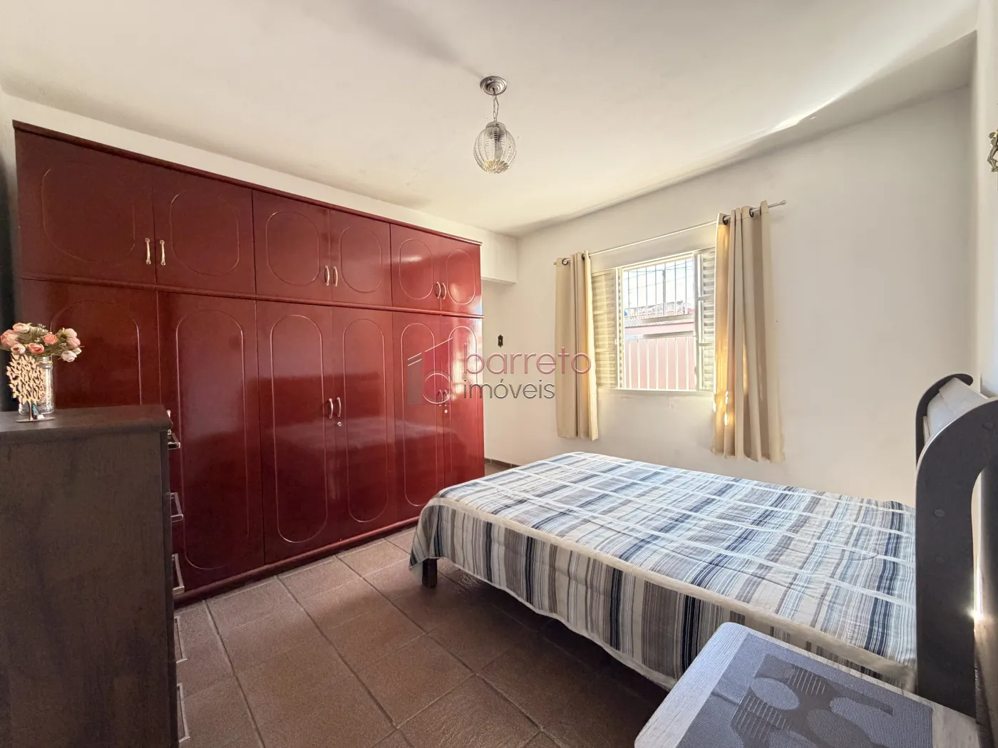 CASA TÉRREA À VENDA – 03 QUARTOS – JARDIM DANÚBIO – JUNDIAÍ/SP