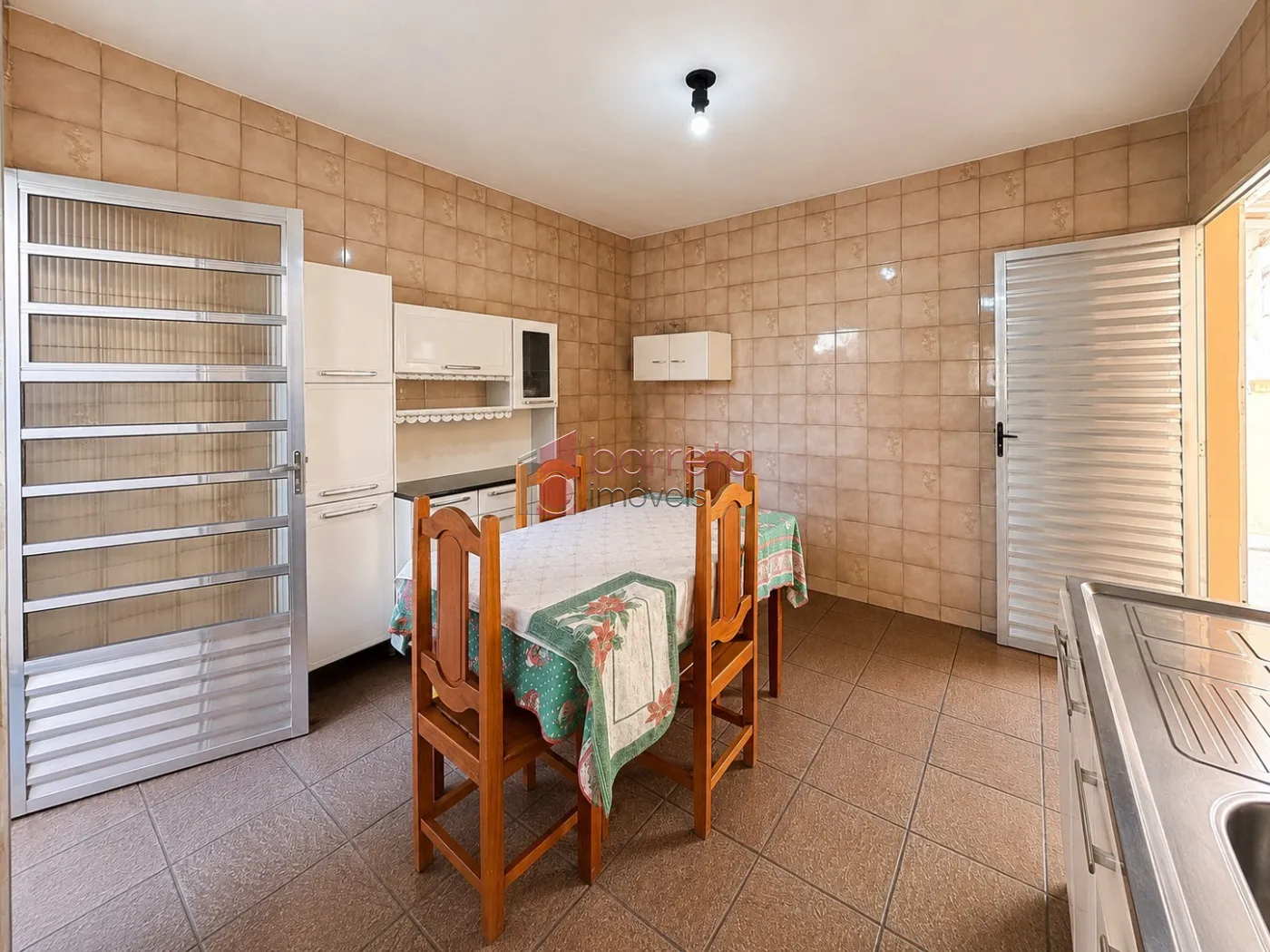 CASA TÉRREA À VENDA – 03 QUARTOS – JARDIM DANÚBIO – JUNDIAÍ/SP