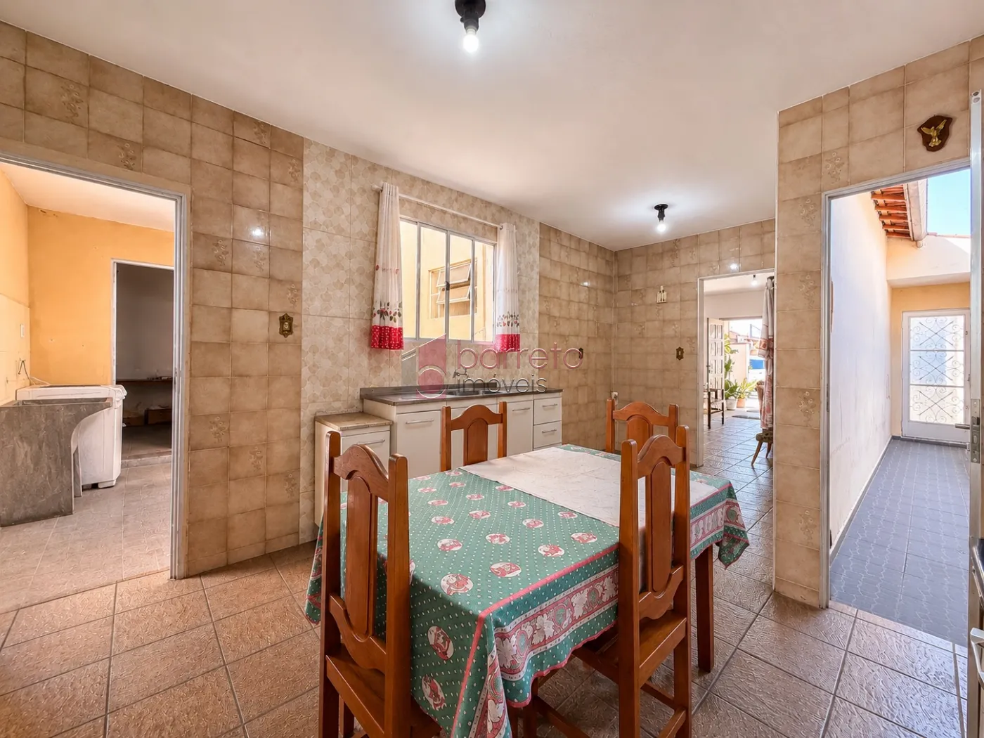 CASA TÉRREA À VENDA – 03 QUARTOS – JARDIM DANÚBIO – JUNDIAÍ/SP