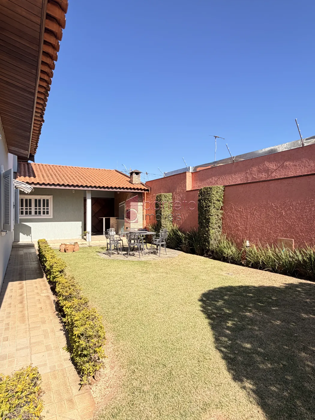 CASA TÉRREA À VENDA – 03 QUARTOS – VILA RIO BRANCO – JUNDIAÍ/SP
