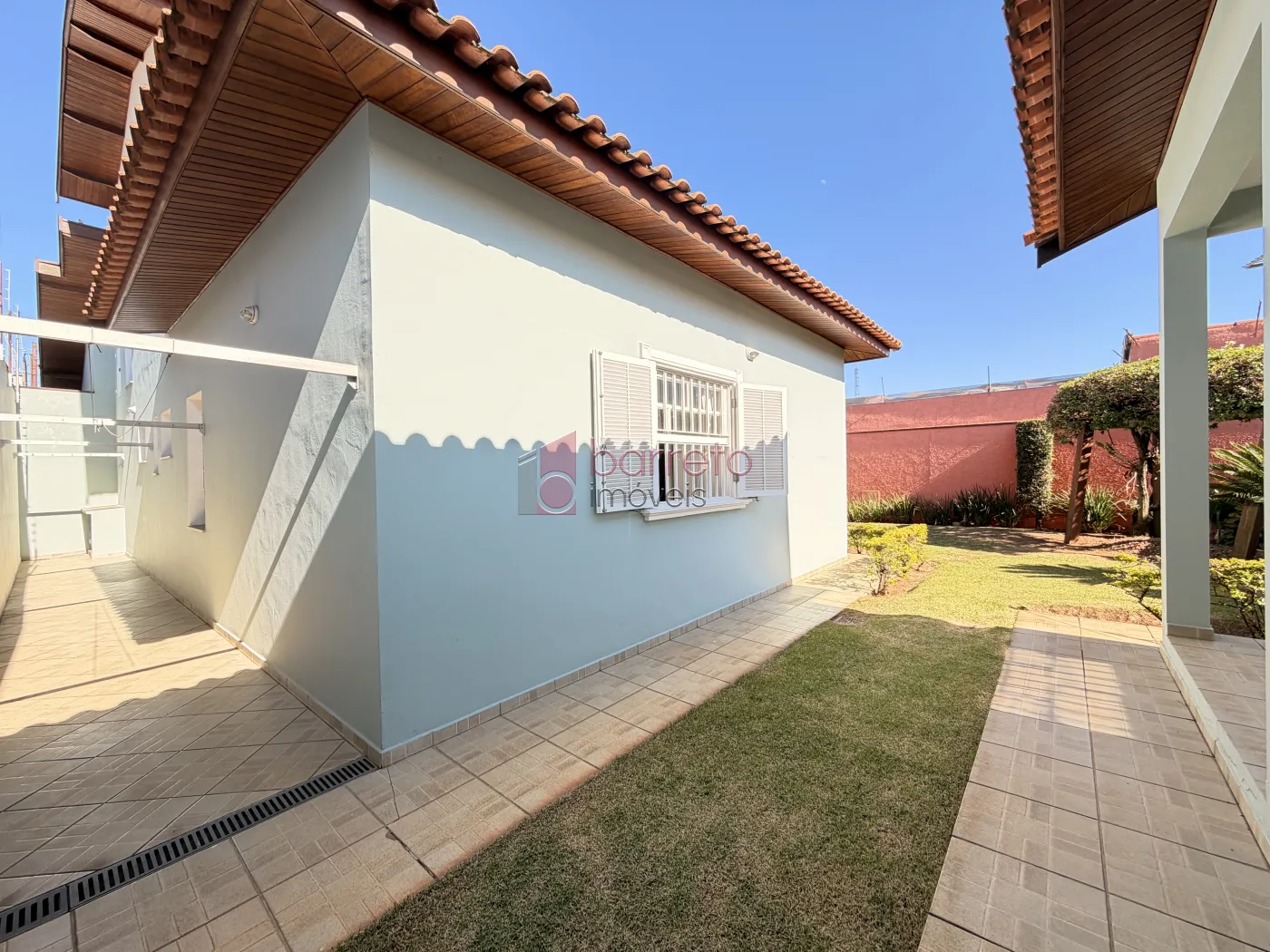 CASA TÉRREA À VENDA – 03 QUARTOS – VILA RIO BRANCO – JUNDIAÍ/SP