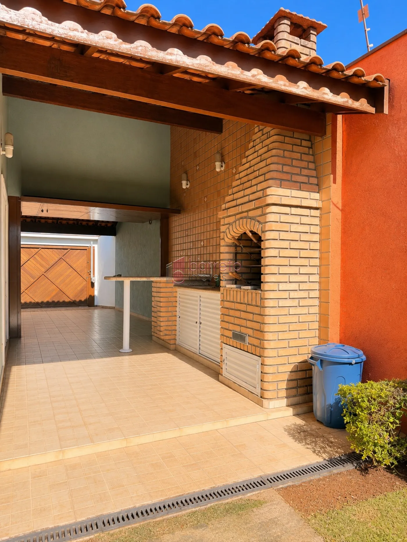 CASA TÉRREA À VENDA – 03 QUARTOS – VILA RIO BRANCO – JUNDIAÍ/SP